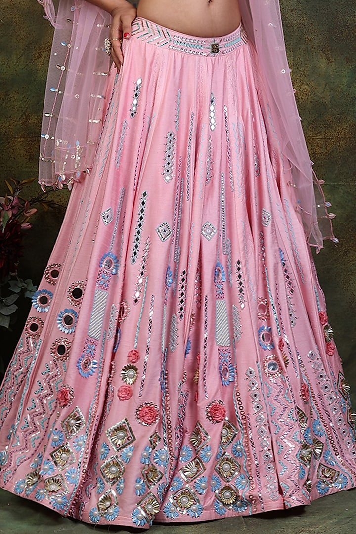 Pink Embroidered Wedding Lehenga Set by Archana Kochhar at Pernia's Pop Up Shop