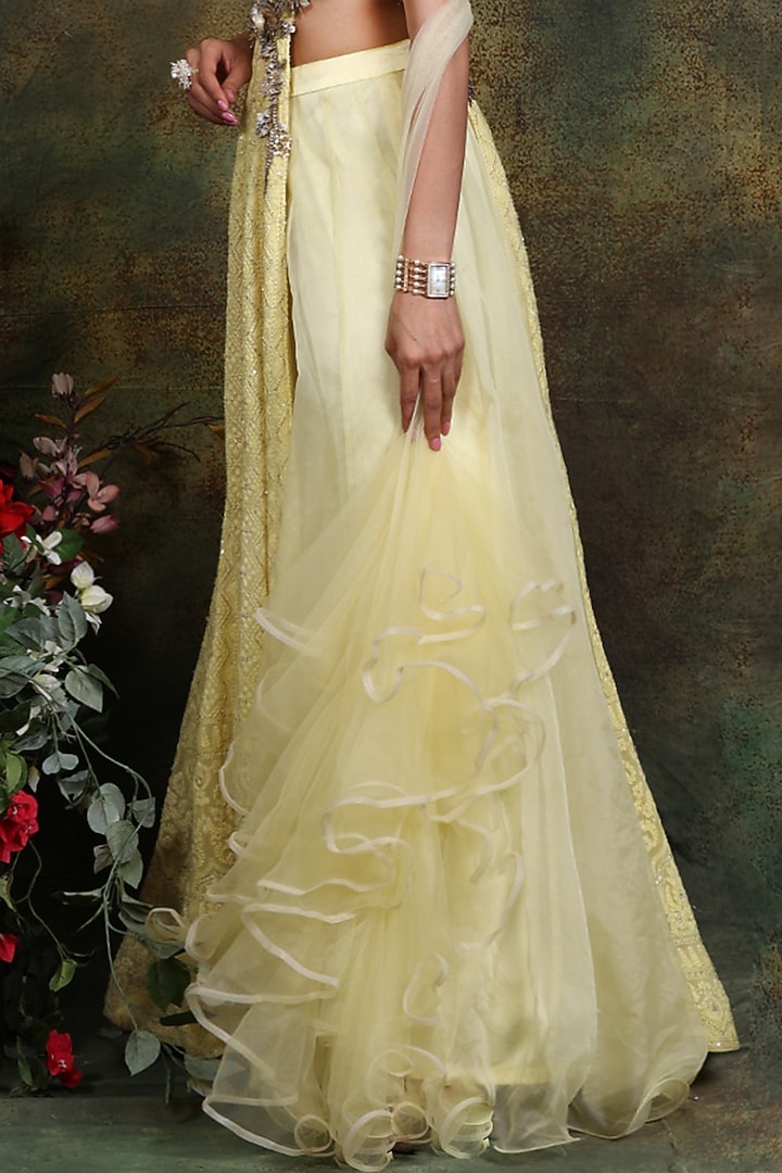 Lemon Yellow Lucknowi Embroidered Wedding Anarkali Set by Archana Kochhar at Pernia's Pop Up Shop