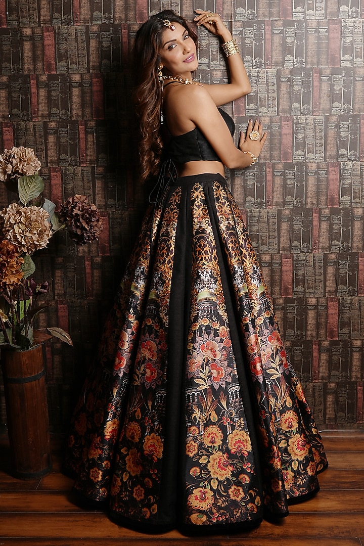 Black Embroidered & Printed Wedding Lehenga Set by Archana Kochhar at Pernia's Pop Up Shop