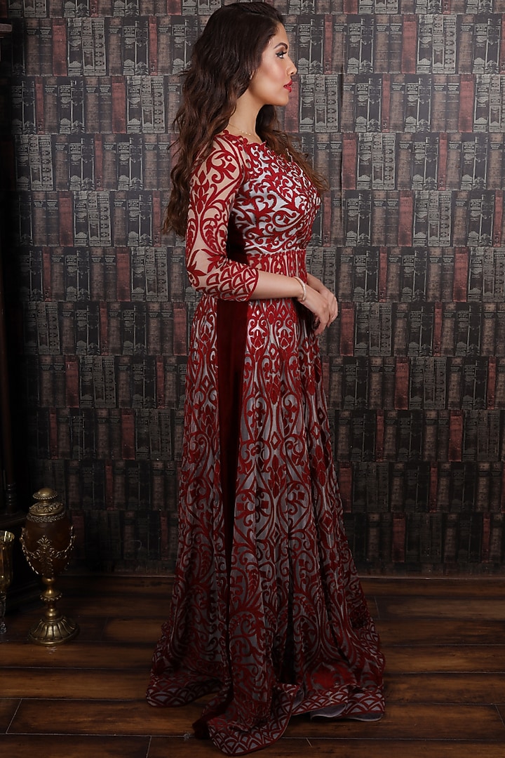 Red Embroidered Wedding Anarkali Set by Archana Kochhar at Pernia's Pop Up Shop