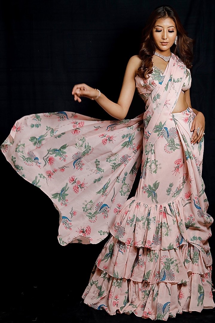 Pink Georgette Ruffled Wedding Saree Set by Archana Kochhar at Pernia's Pop Up Shop