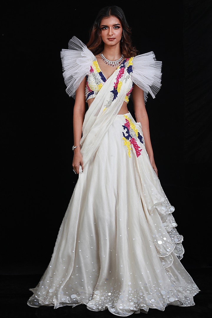 Ivory Chanderi Hand Embroidered Draped Wedding Saree Set by Archana Kochhar at Pernia's Pop Up Shop