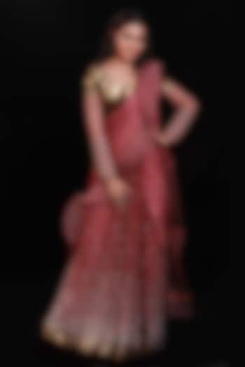 Salmon Pink Embroidered Reception Saree Set by Archana Kochhar at Pernia's Pop Up Shop