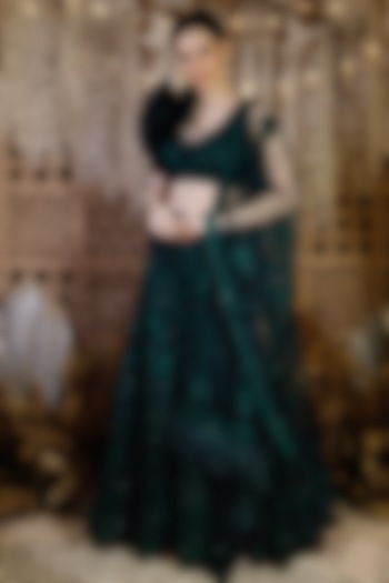 Emerald Green Embroidered Wedding Lehenga Set by Archana Kochhar at Pernia's Pop Up Shop