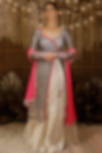 Black & White Printed Kurta Set by Archana Kochhar at Pernia's Pop Up Shop