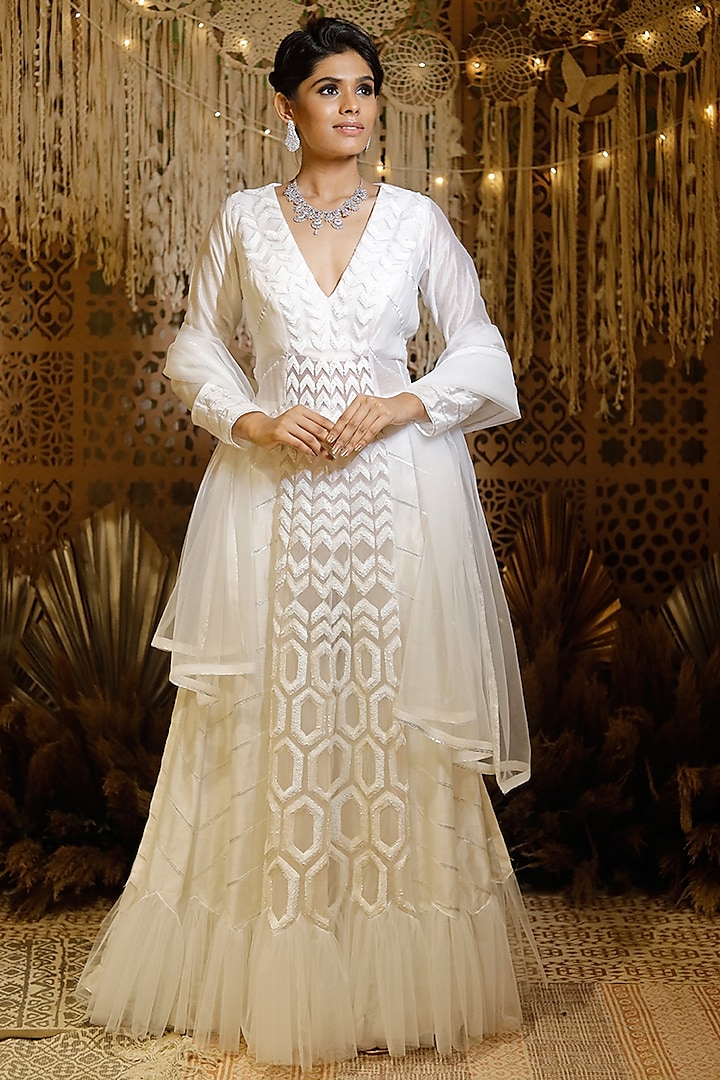 Ivory Embroidered Hexagon Anarkali Set by Archana Kochhar at Pernia's Pop Up Shop