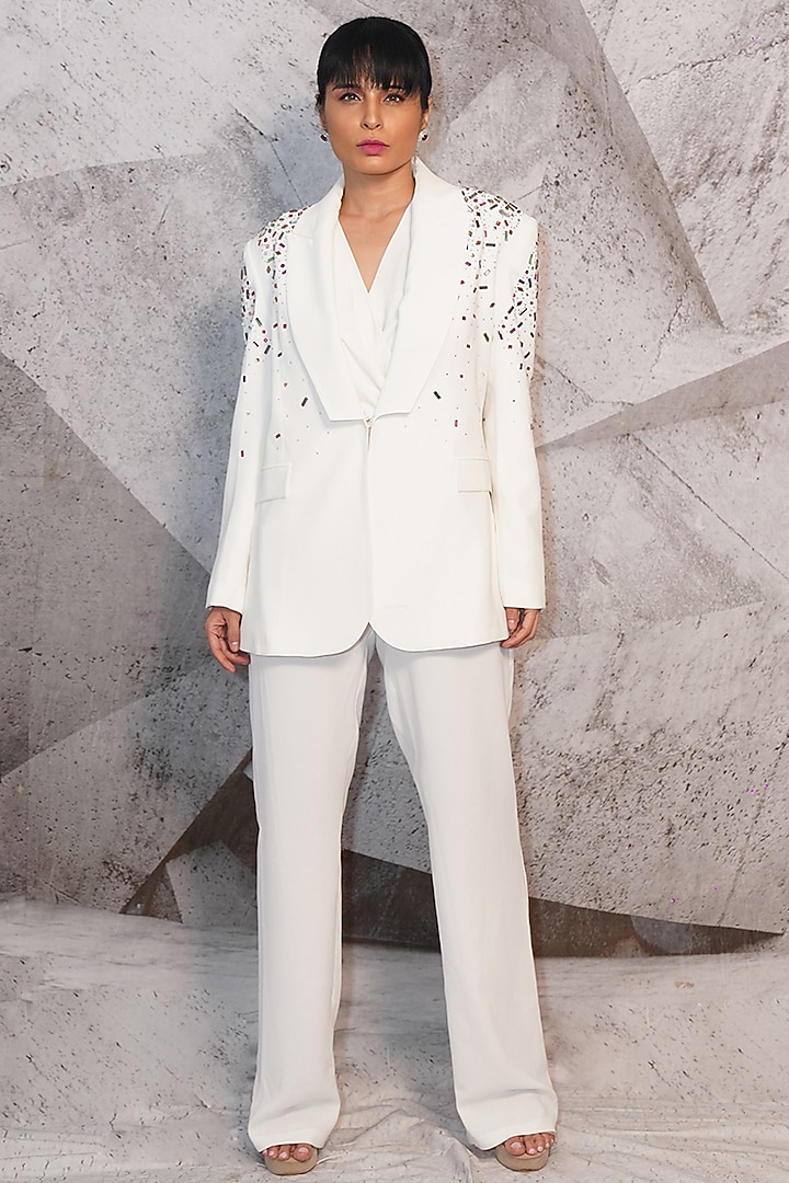 White Italian Suiting 3D Sequins Embroidered Blazer Set by Archana Kochhar at Pernia's Pop Up Shop