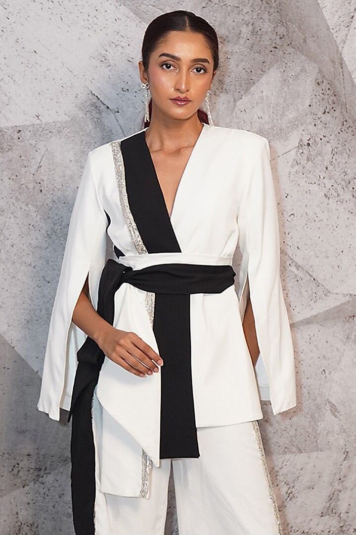 White Italian Suiting Sequins Embellished Blazer Set by Archana Kochhar at Pernia's Pop Up Shop