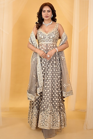 Grey Net Floral Thread Embellished Anarkali Set by Archana Kochhar