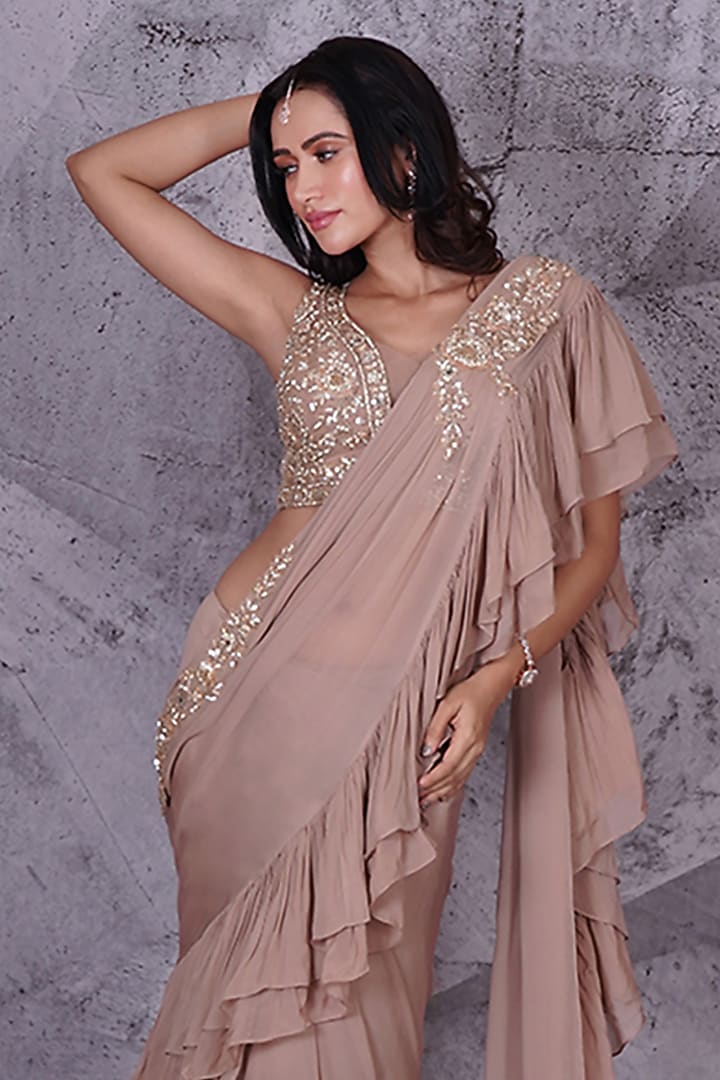 Beige Georgette 3D Floral Gold Embroidered Ruffled Reception Saree Set by Archana Kochhar at Pernia's Pop Up Shop