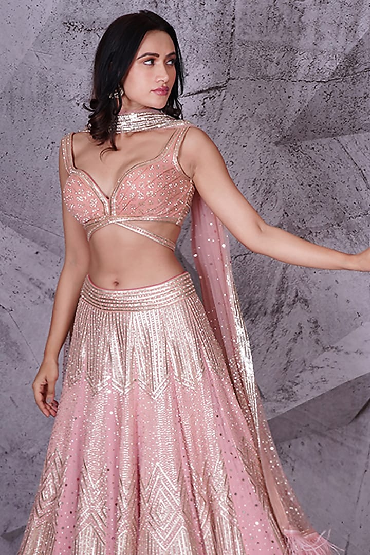 Pink Georgette Lucknowi Embellished Shimmer Wedding Lehenga Set by Archana Kochhar at Pernia's Pop Up Shop