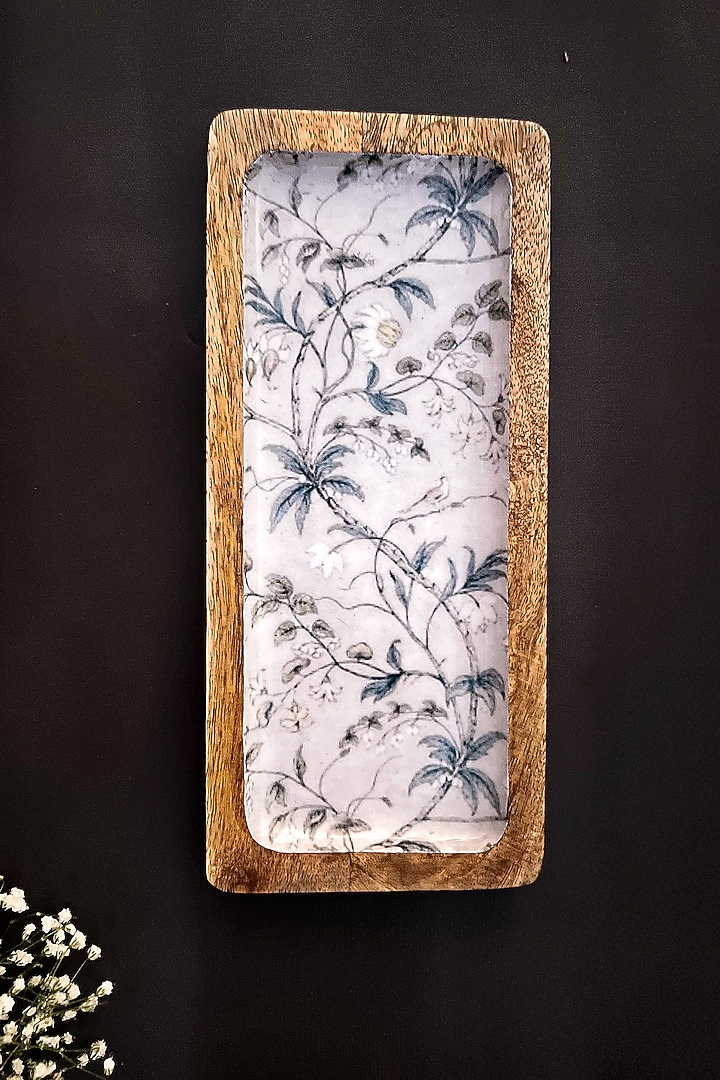 White & Brown Mango Wood Enameled Platter by ACE THE SPACE at Pernia's Pop Up Shop