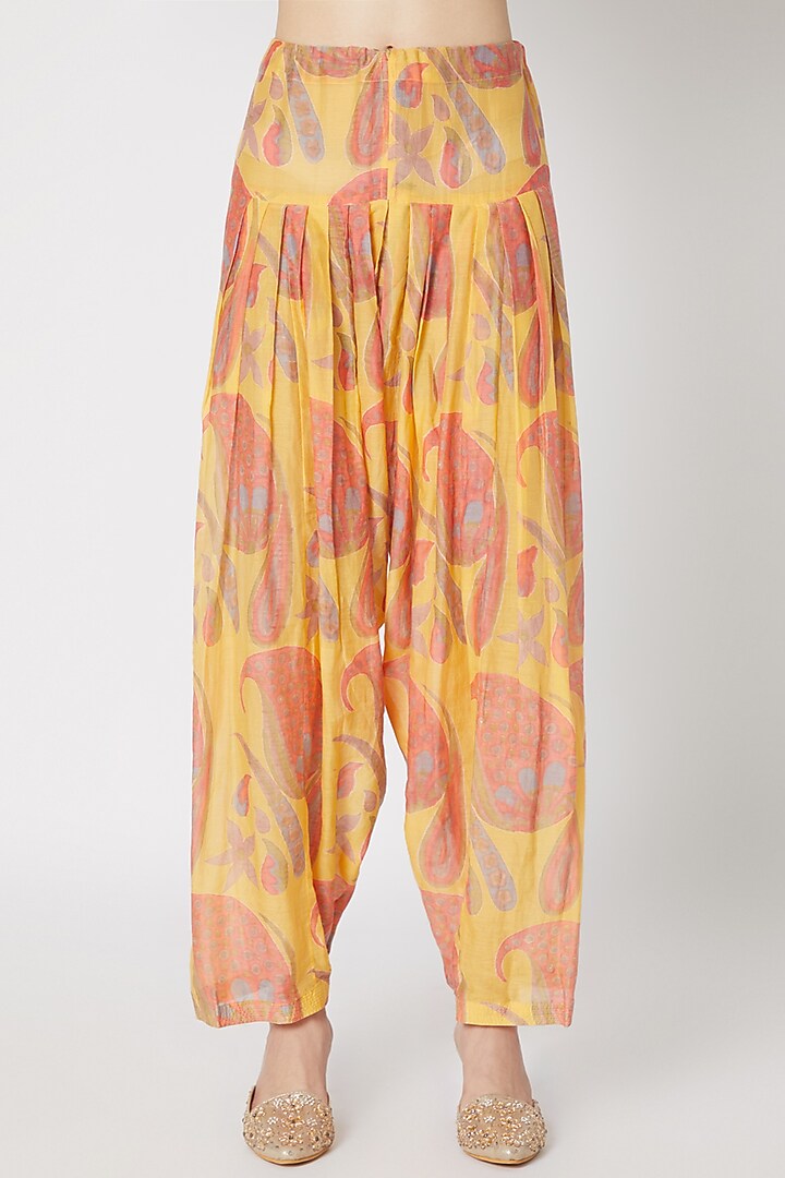 Yellow Printed & Embroidered Kurta Set by Anupamaa Dayal at Pernia's Pop Up Shop