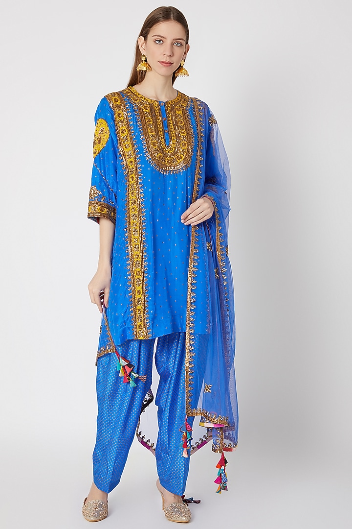 Electric Blue Printed & Embroidered Kurta Set by Anupamaa Dayal at Pernia's Pop Up Shop