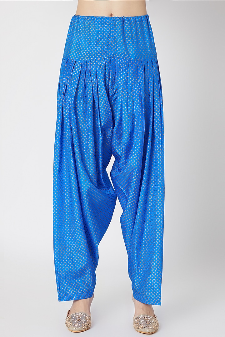 Electric Blue Printed & Embroidered Kurta Set by Anupamaa Dayal at Pernia's Pop Up Shop