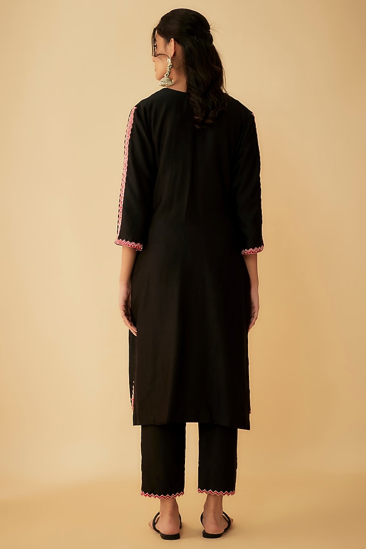 Black Chanderi Tribal Embroidered Kurta Set by 1999AD By Amita & Deepak at Pernia's Pop Up Shop
