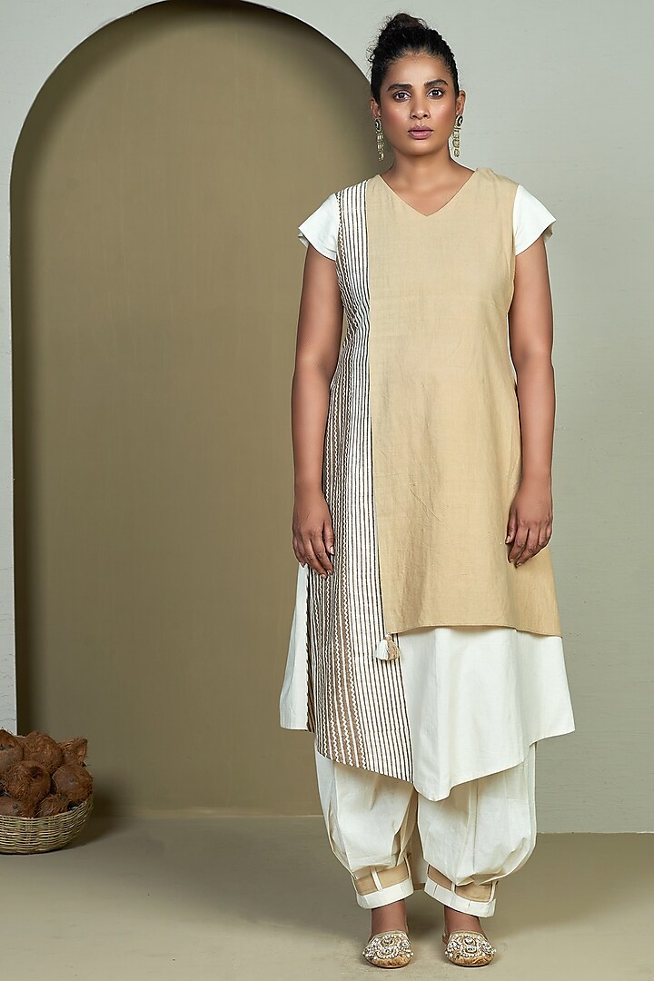 Ivory & Beige Printed Kurta Set by 1999AD By Amita & Deepak at Pernia's Pop Up Shop