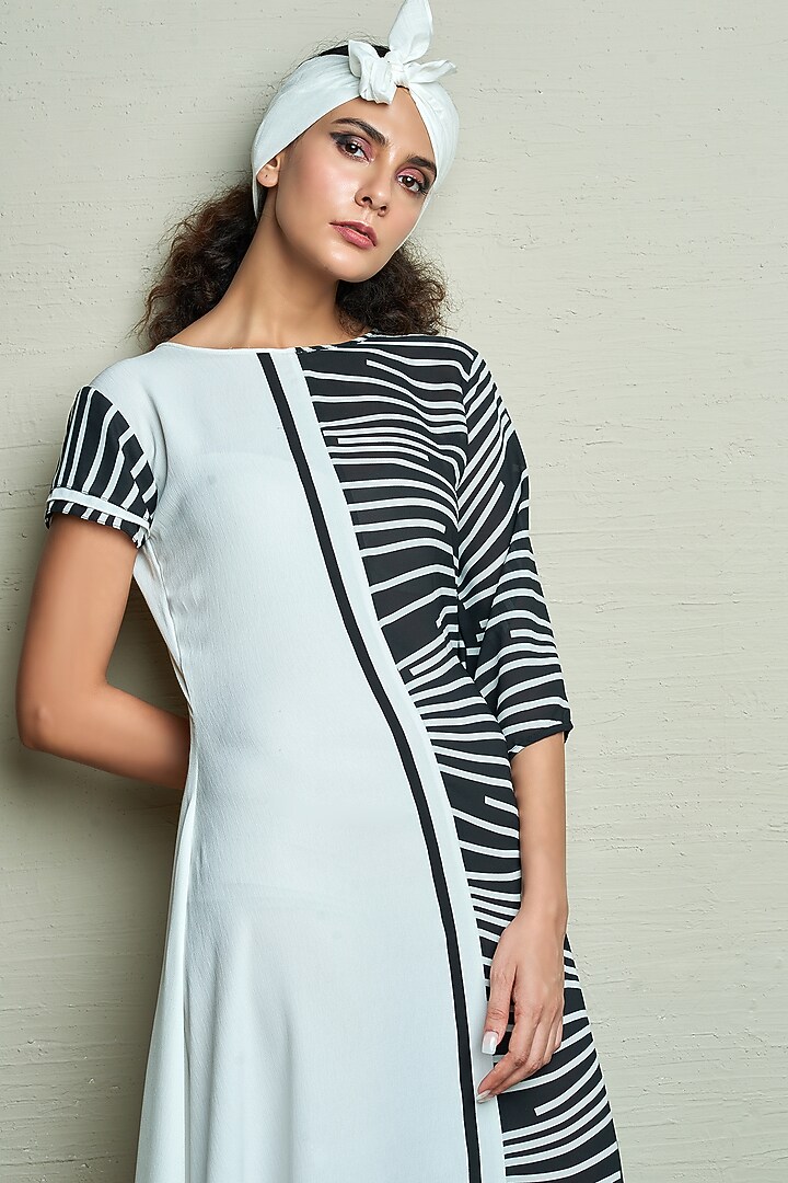 Black & White Georgette Tunic by 1999AD By Amita & Deepak at Pernia's Pop Up Shop