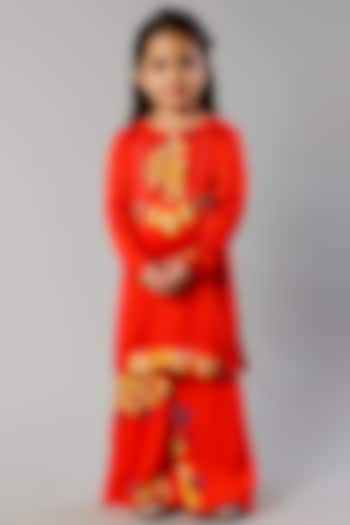 Red Floral Printed Kurta Set For Girls by Adah Kidswear
