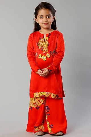 Red Floral Printed Kurta Set For Girls by Adah Kidswear