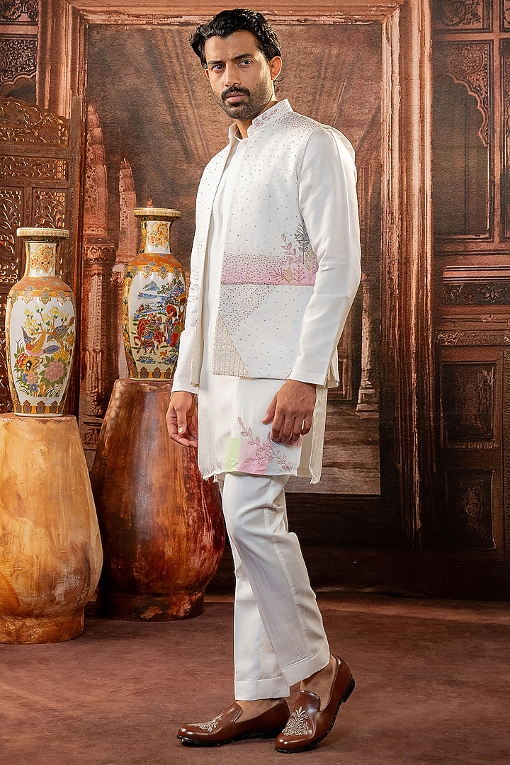 Peach Japanese Fabric Handpainted Bundi Jacket Set by ADANI at Pernia's Pop Up Shop