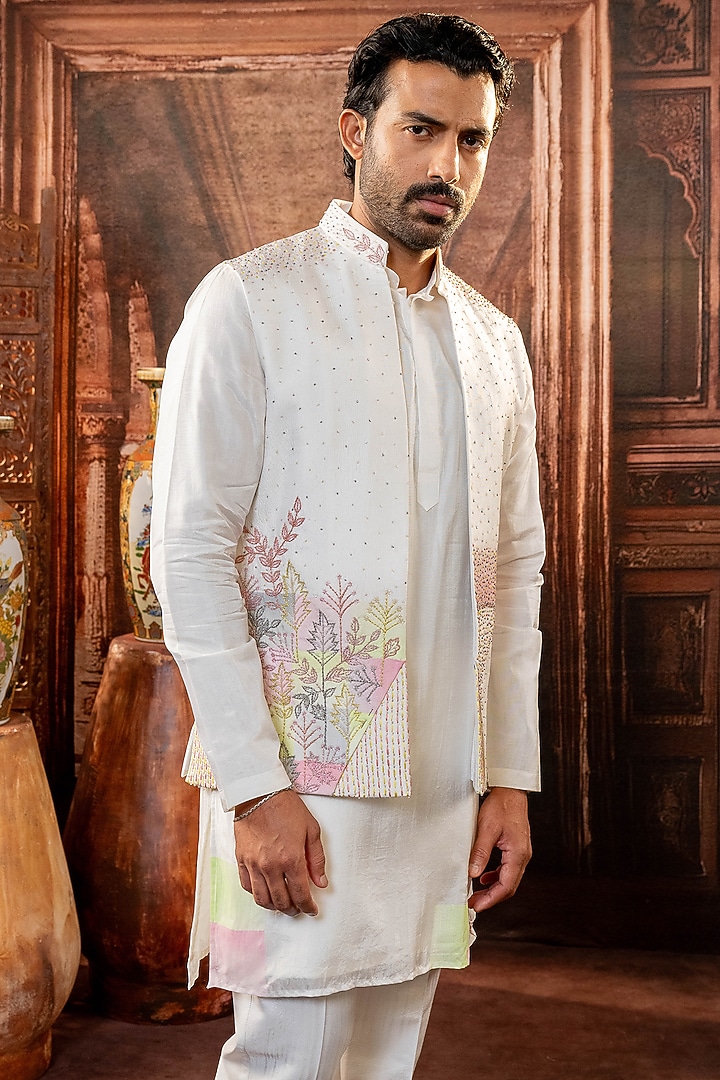 Peach Japanese Fabric Handpainted Bundi Jacket Set by ADANI at Pernia's Pop Up Shop