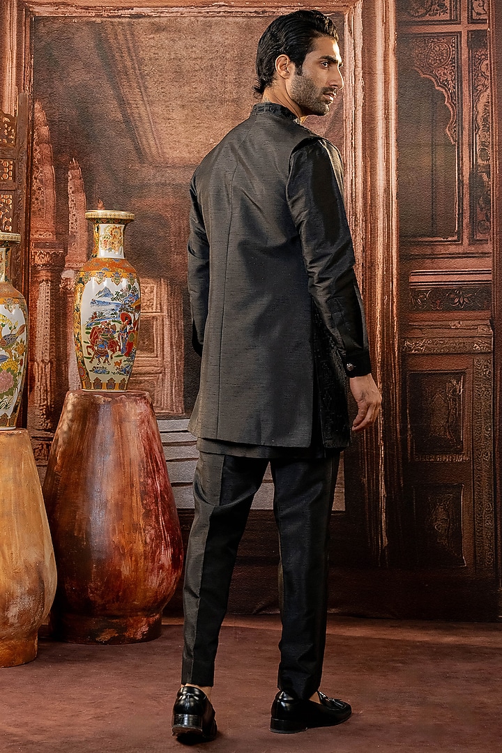 Black Raw Silk Hand Embroidered Bundi Jacket Set by ADANI at Pernia's Pop Up Shop