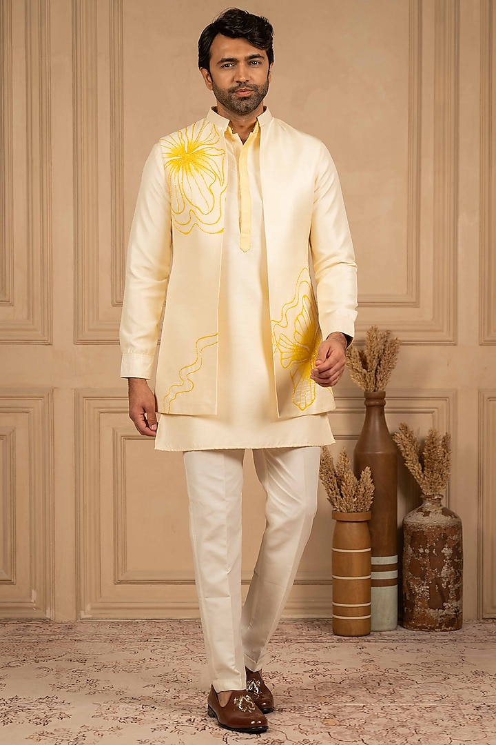 White Dupion Silk Handpainted Bundi Jacket Set by ADANI at Pernia's Pop Up Shop