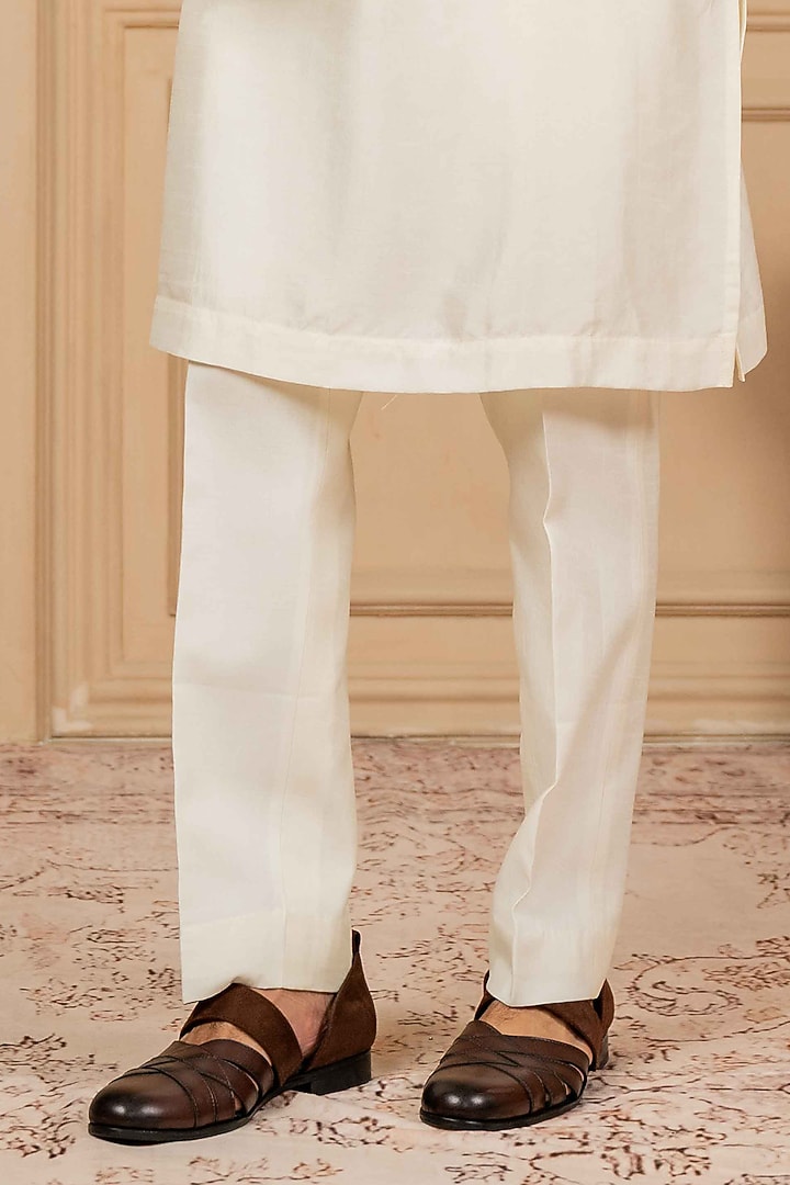 Off-White Dupion Silk Foil Applique Work Bundi Jacket Set by ADANI at Pernia's Pop Up Shop