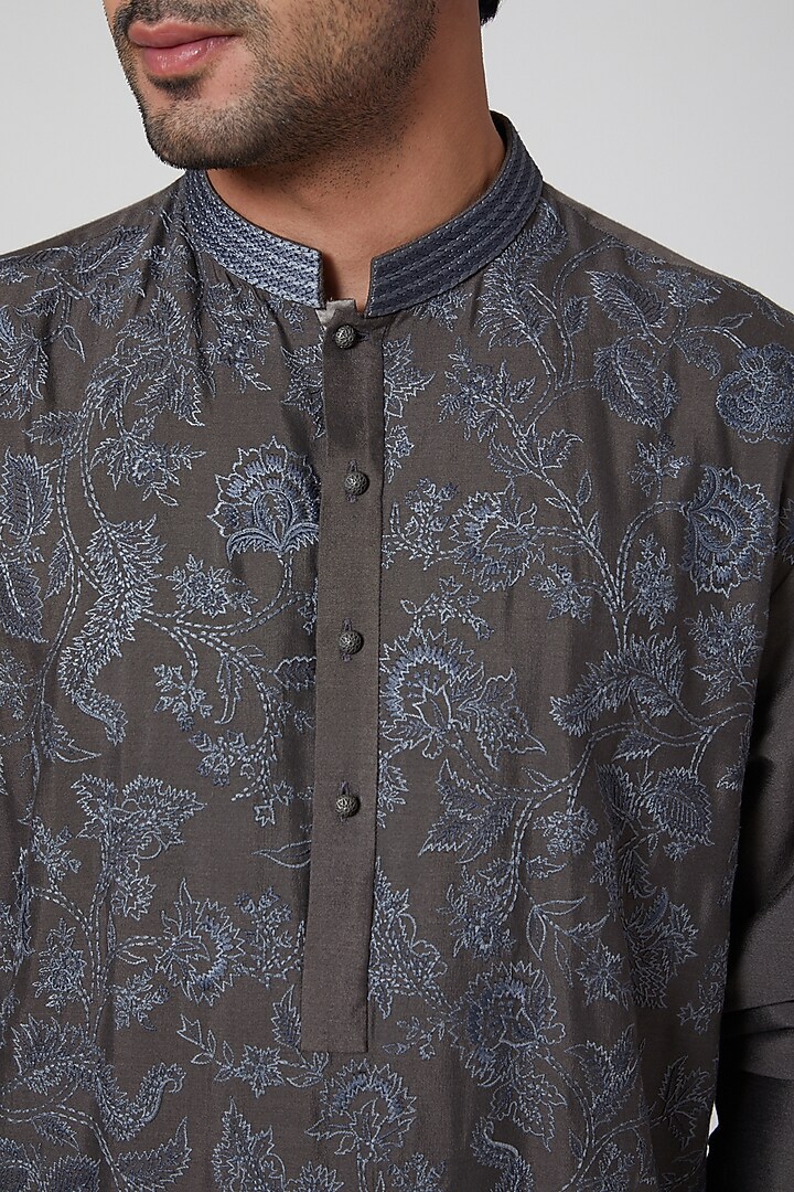 Charcoal Grey Embroidered Kurta Set by Aditya Dugar at Pernia's Pop Up Shop
