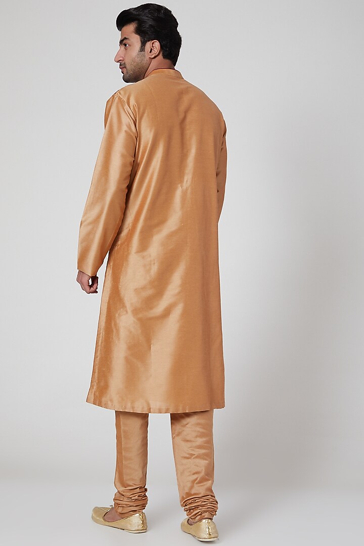Beige Embroidered Kurta Set by Aditya Dugar at Pernia's Pop Up Shop