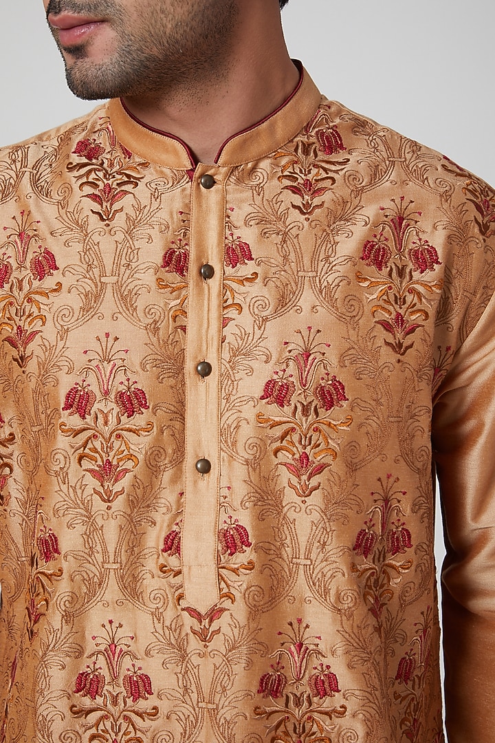 Beige Embroidered Kurta Set by Aditya Dugar at Pernia's Pop Up Shop