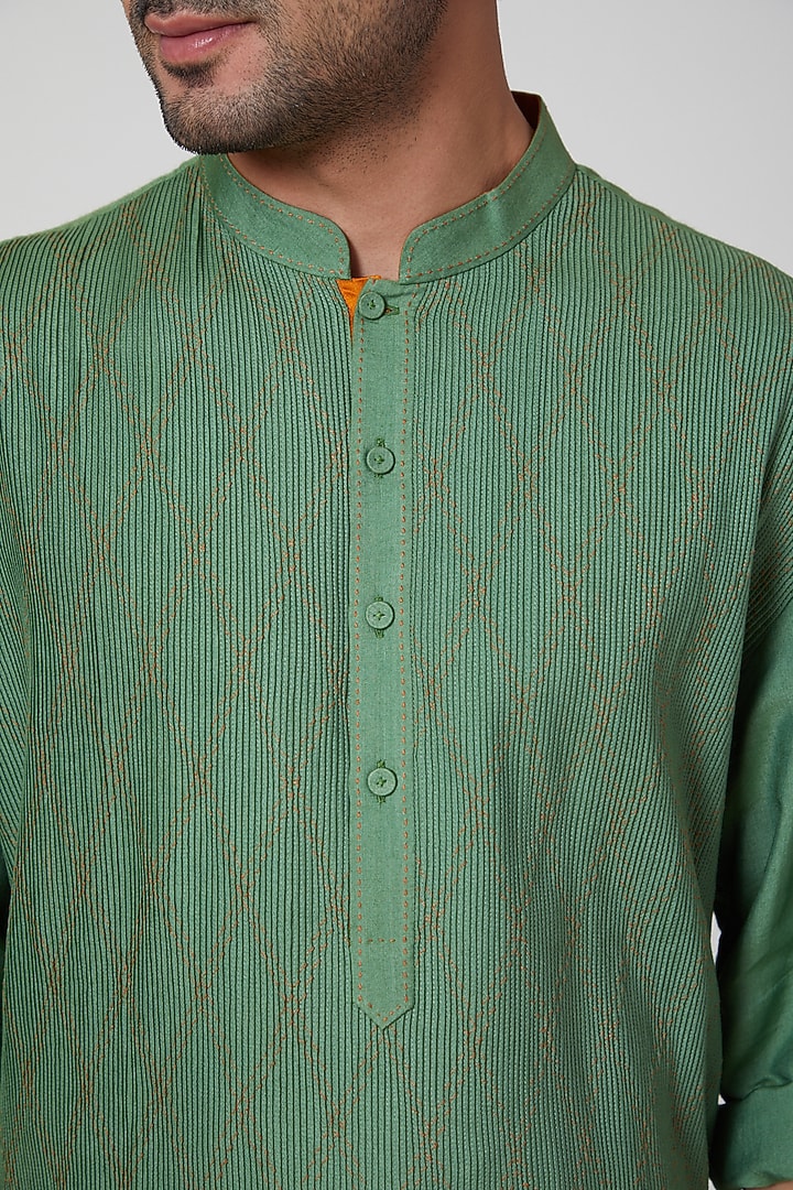 Green Classic Kurta Set by Aditya Dugar at Pernia's Pop Up Shop