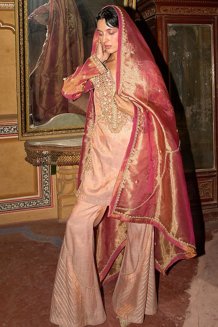 Rose Gold Silk Zari Tissue Textured Short Kurta Set by Aditi Gupta at Pernia's Pop Up Shop
