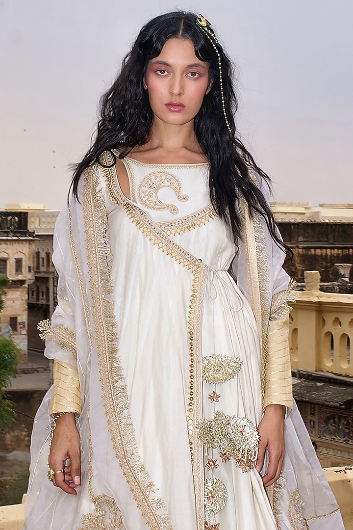 Ivory Chanderi Tissue Gota Textured Angrakha Set by Aditi Gupta at Pernia's Pop Up Shop