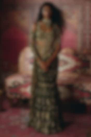 Emerald Green Crushed Tissue Embroidered Draped Reception Saree Set by Aditi Gupta at Pernia's Pop Up Shop