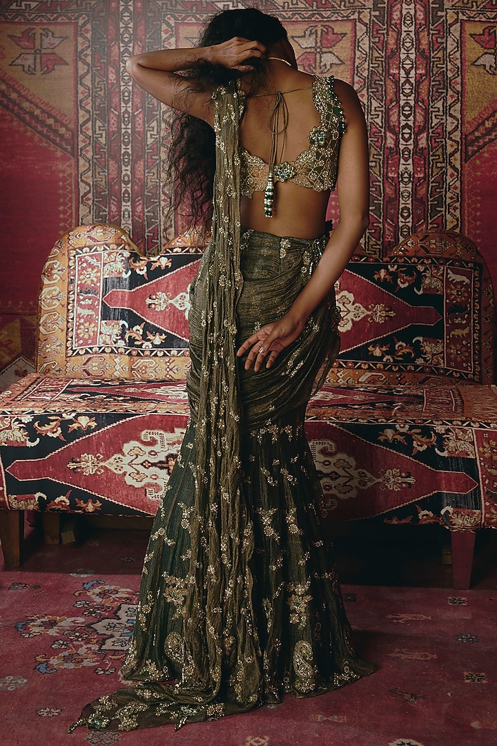 Emerald Green Crushed Tissue Embroidered Draped Reception Saree Set by Aditi Gupta at Pernia's Pop Up Shop