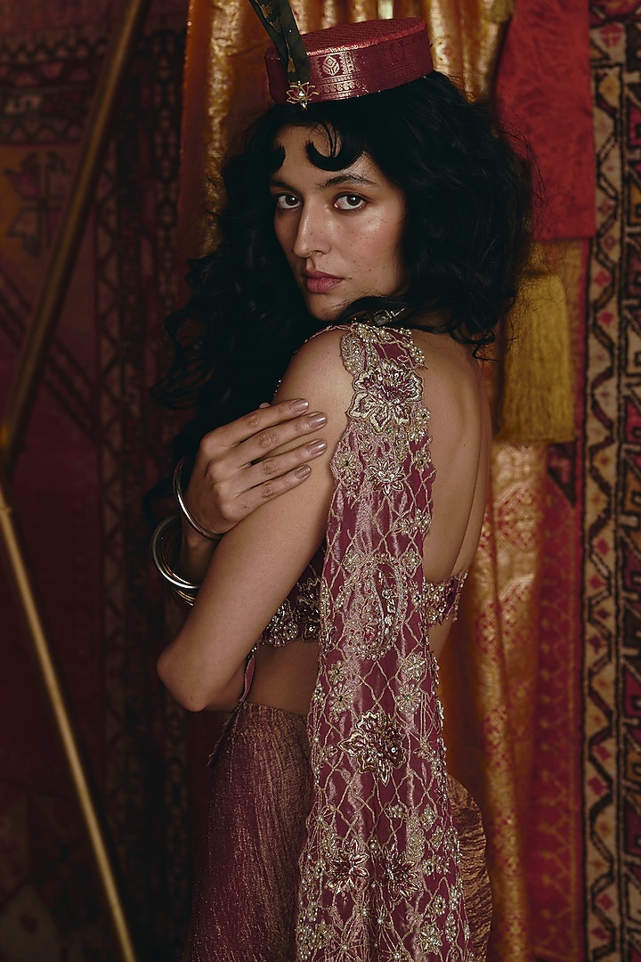Blush Pink Crushed Tissue Thread Work Pre-Draped Reception Saree Set by Aditi Gupta at Pernia's Pop Up Shop