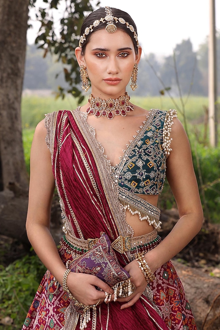 Maroon Embroidered Wedding Lehenga Set by Aditi Gupta at Pernia's Pop Up Shop
