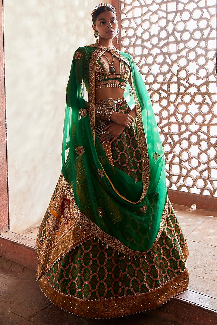 Green Woven Silk Banarasi Wedding Lehenga Set By Aditi Gupta At Pernia