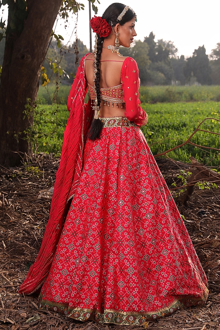 Coral Pink Zardosi Embroidered Wedding Lehenga Set by Aditi Gupta at Pernia's Pop Up Shop