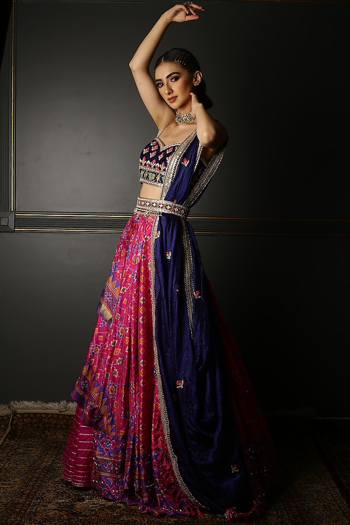 Pink Silk Embroidered Wedding Lehenga Set by Aditi Gupta at Pernia's Pop Up Shop