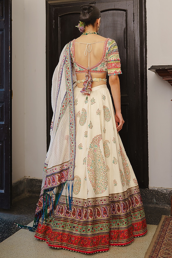 Ivory Silk Paisley Printed Bridal Lehenga Set by Aditi Gupta at Pernia's Pop Up Shop