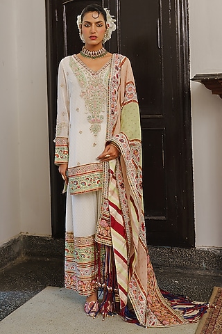 Ivory Georgette Paisley Printed Kurta Set by Aditi Gupta