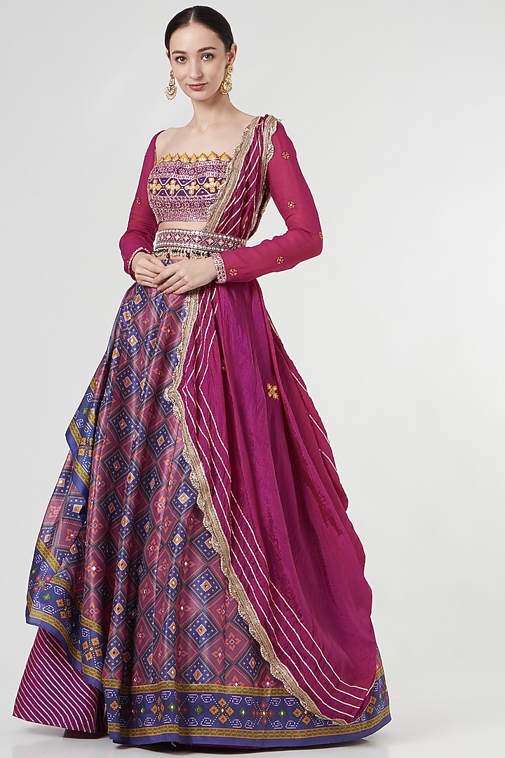 Pink Layered Embroidered Wedding Lehenga Set by Aditi Gupta at Pernia's Pop Up Shop