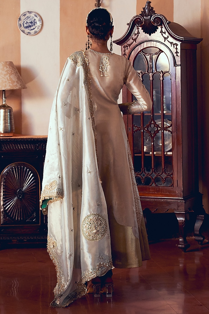 Pearl Gold Jacquard Banarasi Zardosi Work Kalidar Wedding Anarkali Set by Aditi Gupta at Pernia's Pop Up Shop