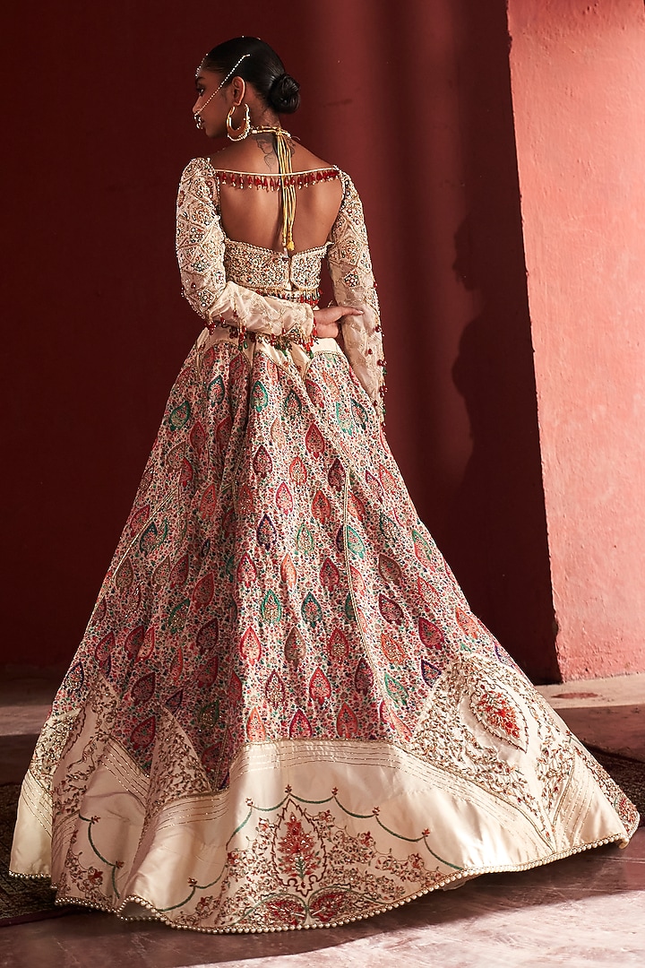 Ivory Jamawar Silk Applique Embroidered Bridal Lehenga Set by Aditi Gupta at Pernia's Pop Up Shop