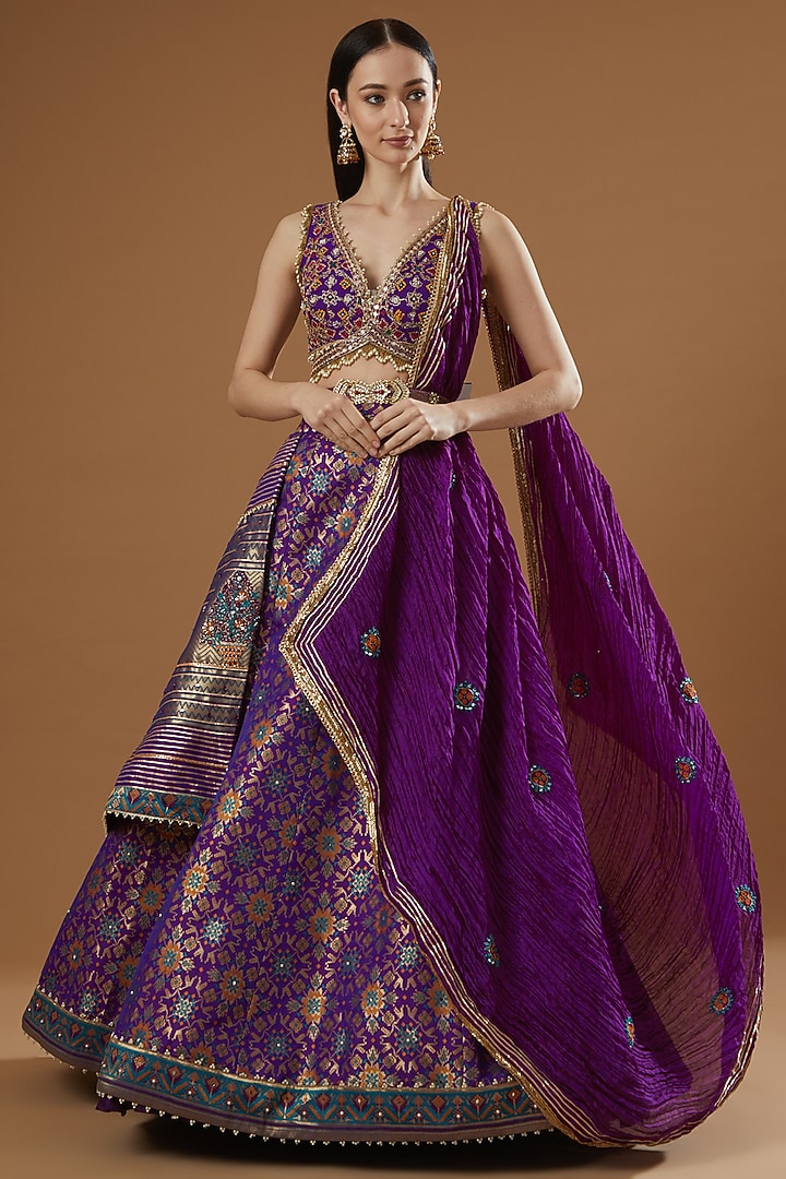 Purple Embroidered Wedding Lehenga Set by Aditi Gupta at Pernia's Pop Up Shop