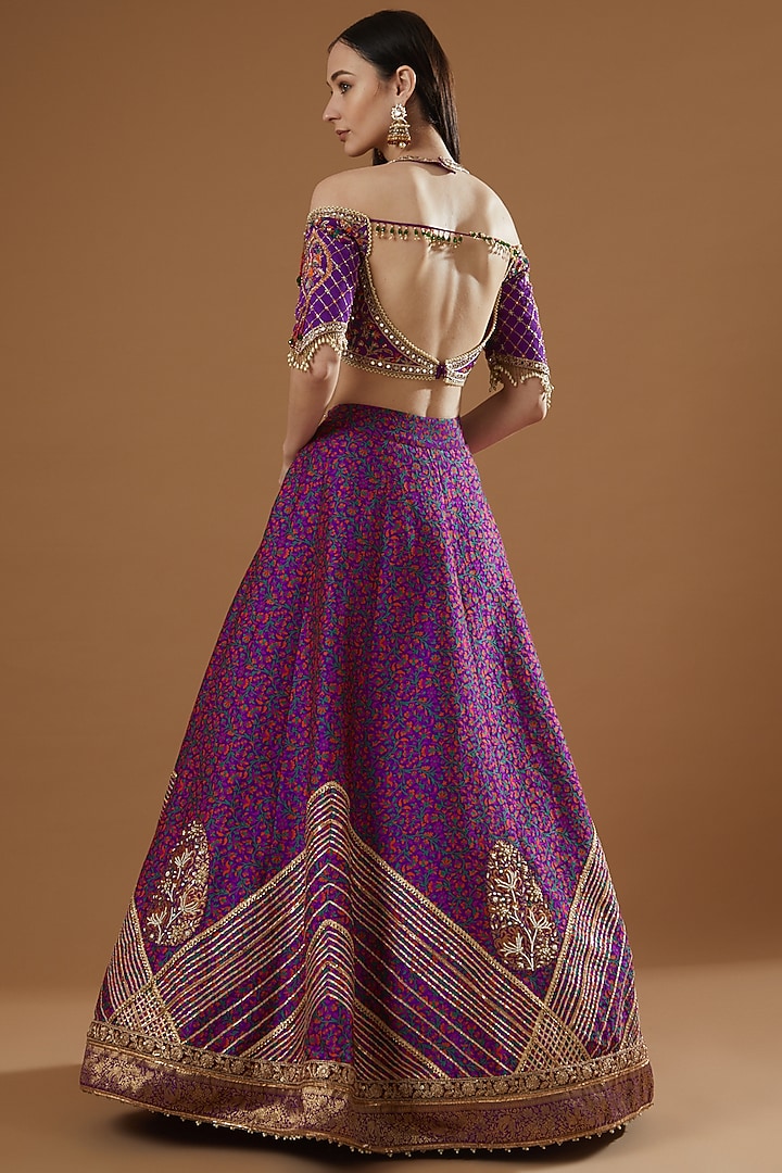 Purple Embroidered Wedding Lehenga Set by Aditi Gupta at Pernia's Pop Up Shop