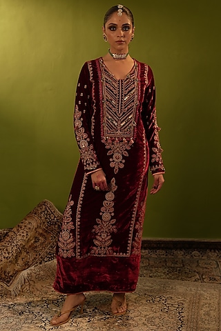 Red Velvet Sequins & Zardosi Handwork Kaftan Set by Aditi Gupta